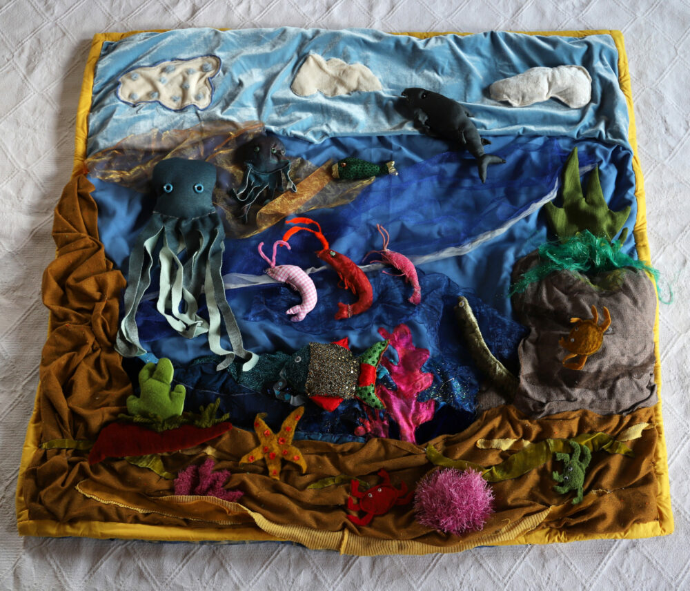 Les 3 petites crevettes et le grand méchant requin